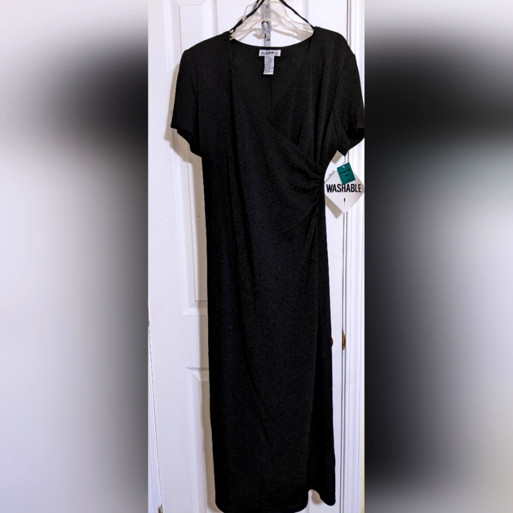 Nwt Just in Thyme ltd sz 14 blk asymmetrical midi dress.